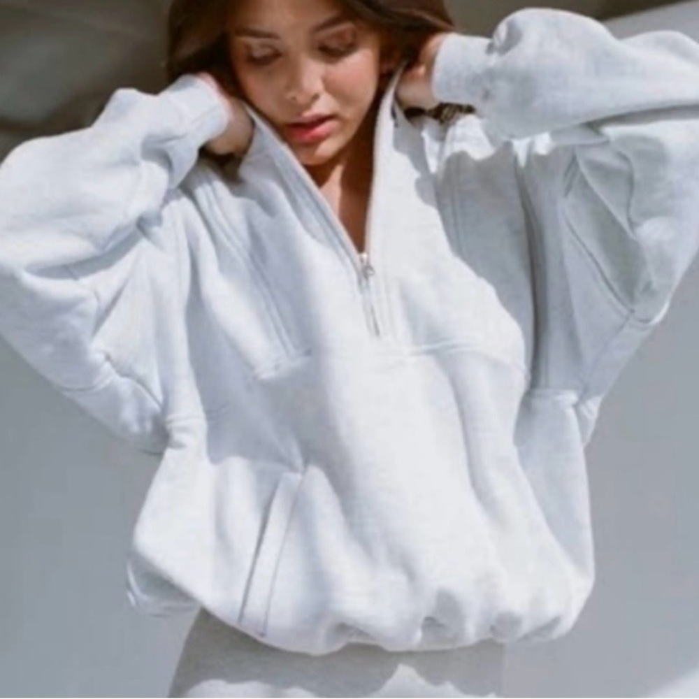 Joah Brown Oversized White Half-Zip Pullover Hoodie- Women’s
